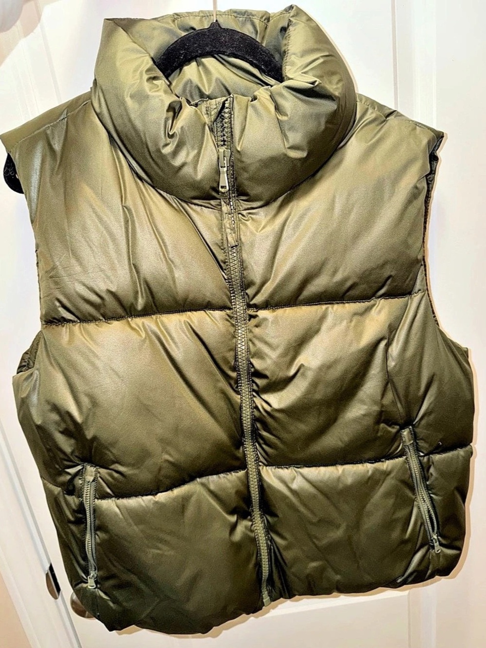 Old Navy Frost-Free Puffer Vest Green